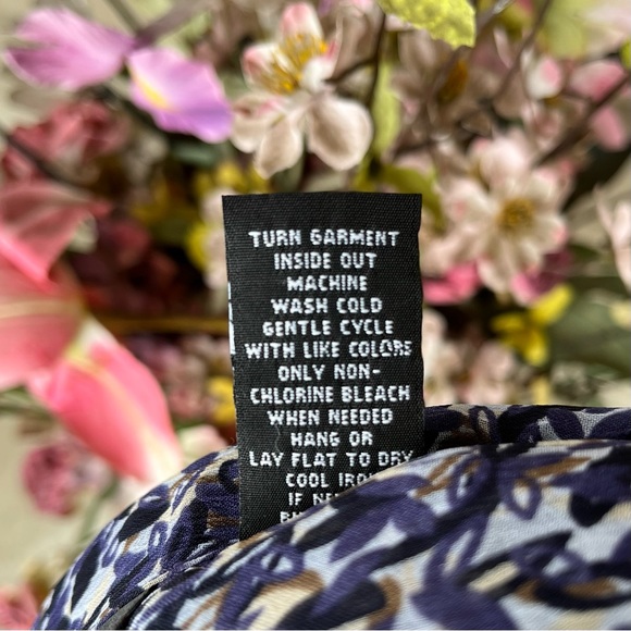 •New York & Company• Sheer Collared Tunic - Size Large - Picture 7 of 8